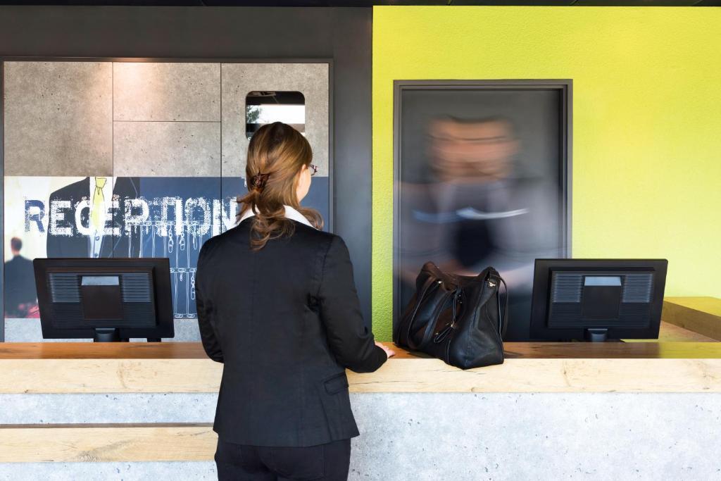 Ibis Budget Orly Chevilly Tram 7 Vitry-sur-Seine Eksteriør bilde