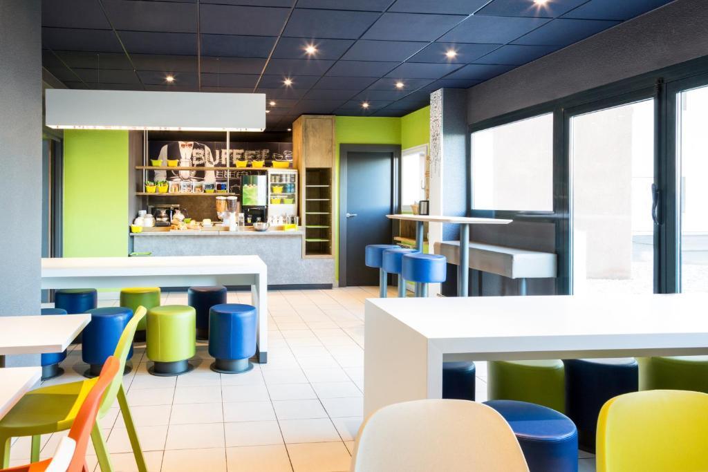 Ibis Budget Orly Chevilly Tram 7 Vitry-sur-Seine Eksteriør bilde