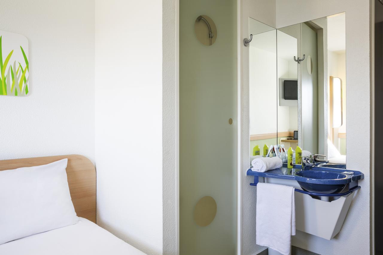 Ibis Budget Orly Chevilly Tram 7 Vitry-sur-Seine Rom bilde