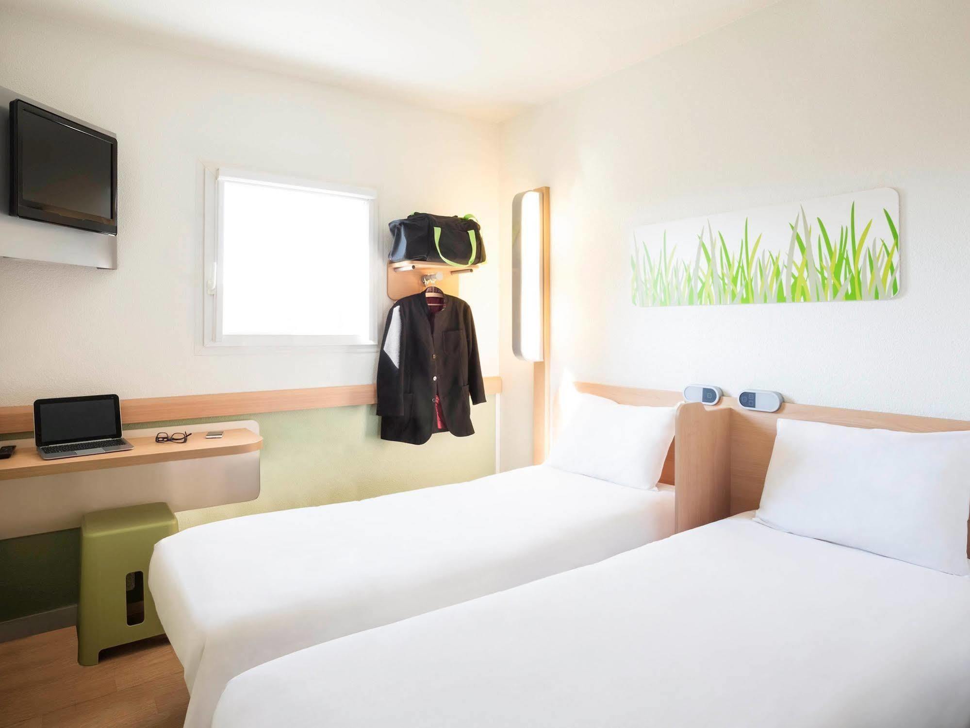 Ibis Budget Orly Chevilly Tram 7 Vitry-sur-Seine Eksteriør bilde