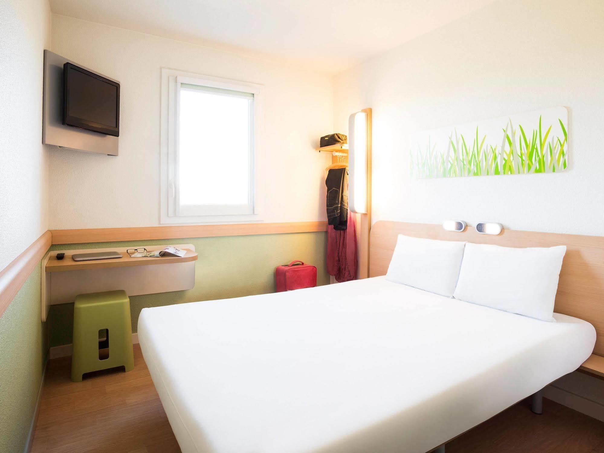 Ibis Budget Orly Chevilly Tram 7 Vitry-sur-Seine Eksteriør bilde
